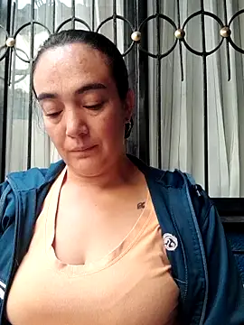 skayhot  online show from November 5, 12:38 pm