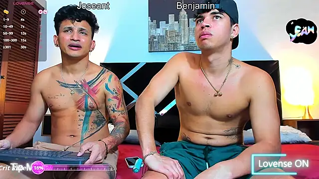 toyboys1 online show from April 9, 3:39 am