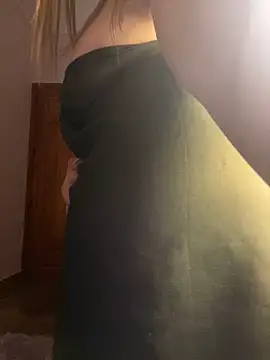 Snapshot of Ghazala-bitsh chatting on December 8, 10:57 pm Ghazala-bitsh online show from December 8, 10:57 pm