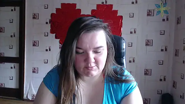 Snapshot of TasyaBigTTs chatting on March 16, 12:33 pm TasyaBigTTs online show from March 16, 12:33 pm