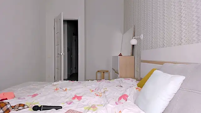 Clear Angel online show from September 20, 2:34 am