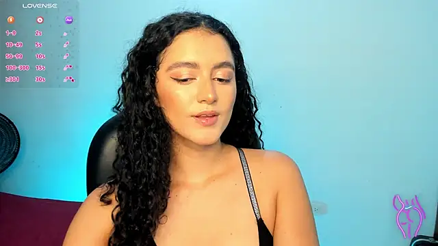 Snapshot of Adhara-zanne chatting on July 5, 9:44 pm Adhara-zanne online show from July 5, 9:44 pm