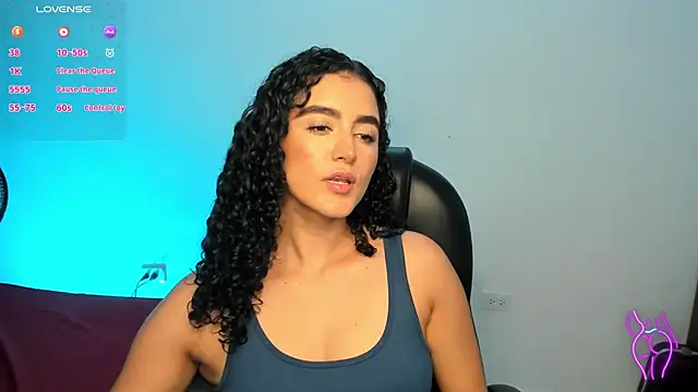 Snapshot of Adhara-zanne chatting on July 7, 3:20 am Adhara-zanne online show from July 7, 3:20 am