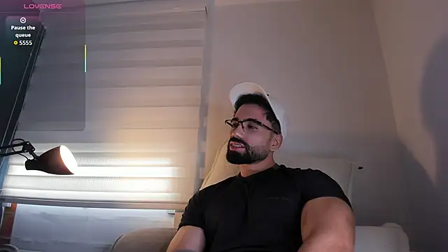 edrick walton1 online show from April 1, 1:41 pm