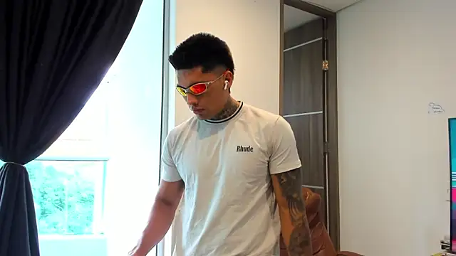 Dominiofit online show from April 8, 1:55 pm