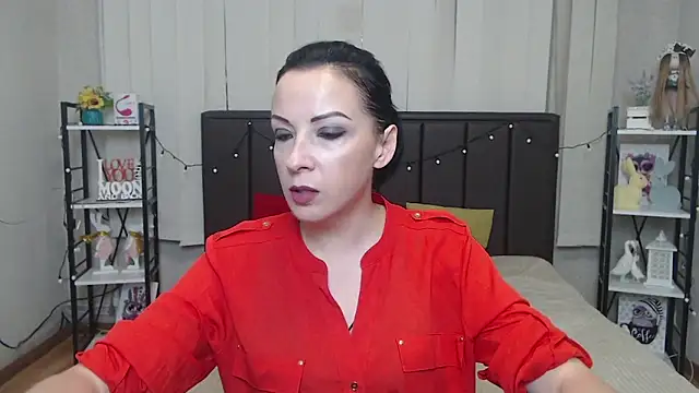 ElizabethSho online show from September 18, 5:04 pm