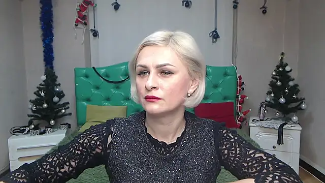 OliviaHorst online show from December 19, 6:12 am