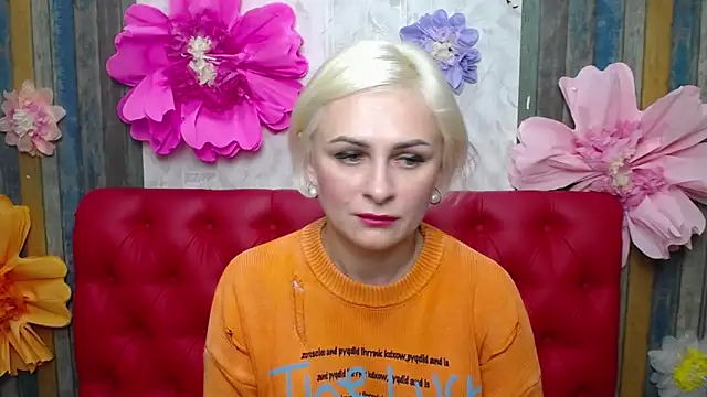 OliviaHorst online show from October 4, 5:27 am