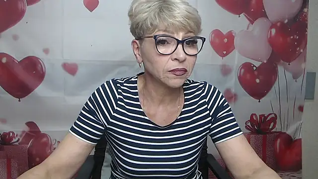 EllaBonito online show from July 11, 5:32 am
