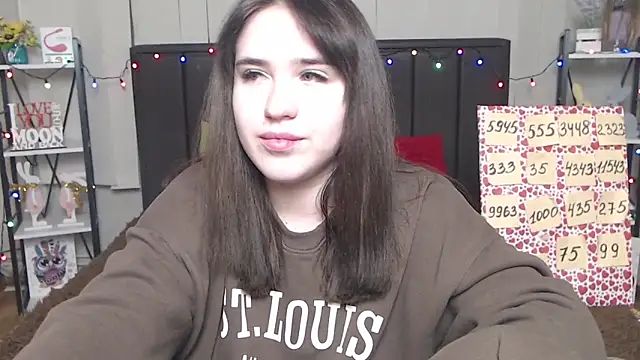 LauraHlot online show from February 2, 2:27 am