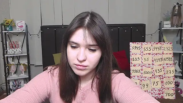 LauraHlot online show from February 5, 9:40 pm