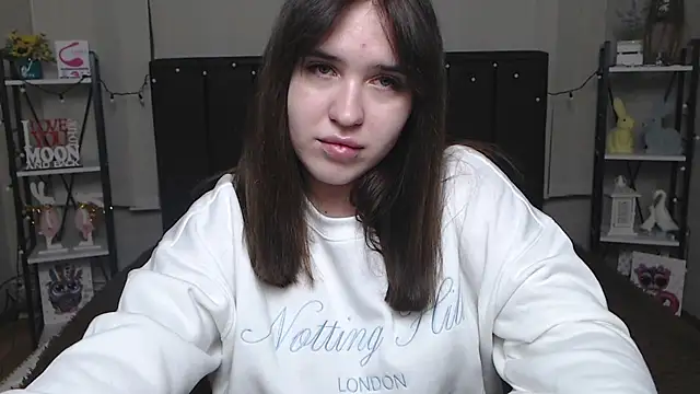 LauraHlot online show from February 9, 3:43 am