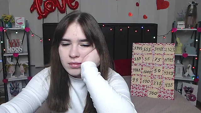 LauraHlot online show from March 18, 1:00 am