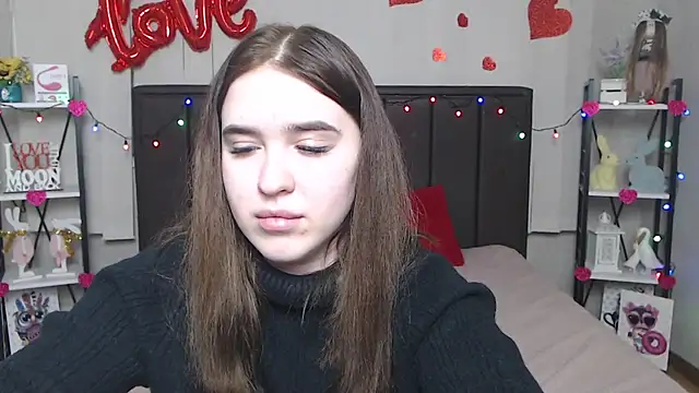 LauraHlot online show from March 22, 9:34 am