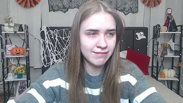 LauraHlot online show from October 24, 5:31 pm