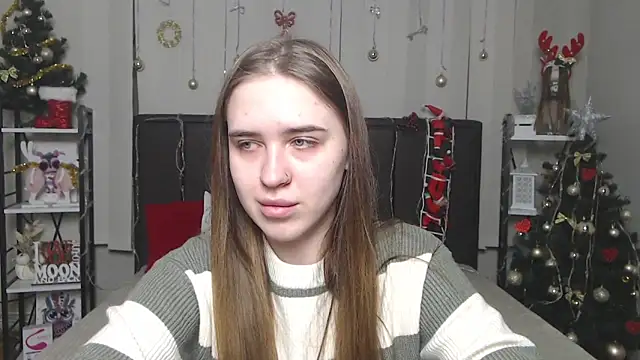 LauraHlot online show from December 16, 6:40 am