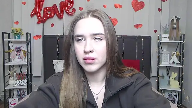 LauraHlot online show from February 3, 6:11 am