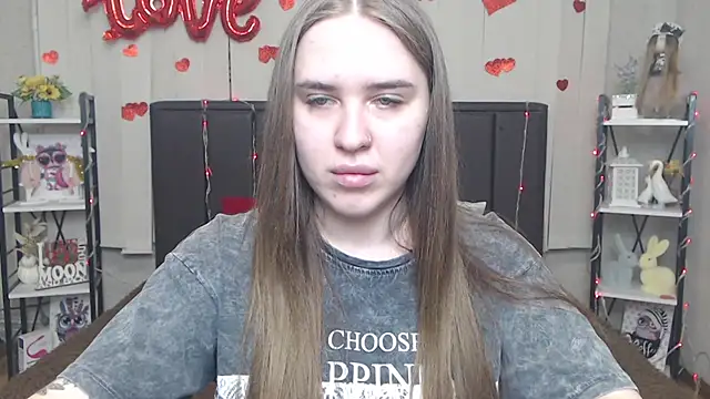 Snapshot of LauraHlot chatting on May 15, 6:15 pm LauraHlot online show from May 15, 6:15 pm