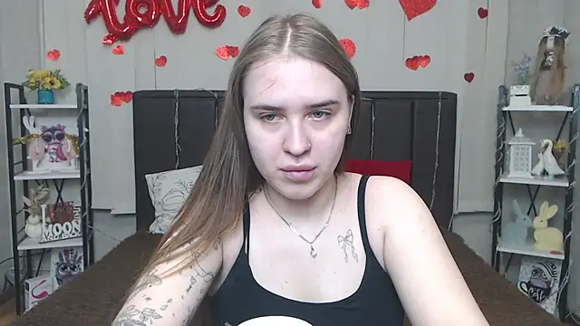 Snapshot of LauraHlot chatting on May 23, 6:01 pm LauraHlot online show from May 23, 6:01 pm