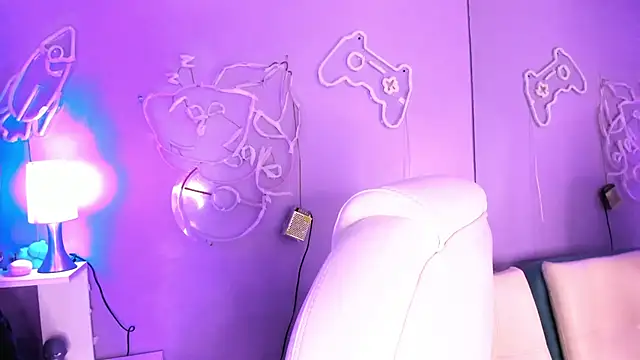 Camiila Osorio online show from November 11, 7:25 pm