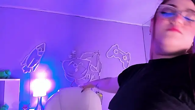 Camiila Osorio online show from November 21, 3:22 pm