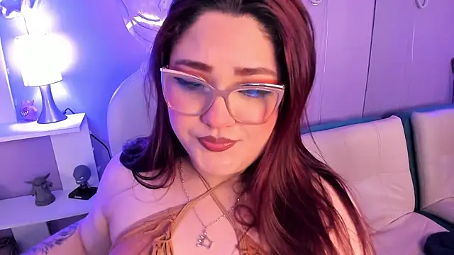 Camiila Osorio online show from November 27, 7:38 pm