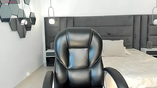 Snapshot of ValeriaVelvet chatting on January 15, 12:21 pm ValeriaVelvet online show from January 15, 12:21 pm