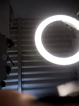 Linda Lars online show from October 24, 3:14 am