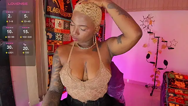 Snapshot of KenyaMystic chatting on January 25, 11:54 pm KenyaMystic online show from January 25, 11:54 pm