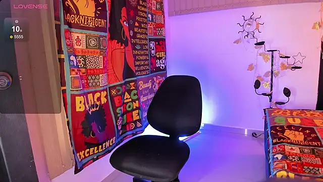 Snapshot of KenyaMystic chatting on January 31, 9:26 pm KenyaMystic online show from January 31, 9:26 pm