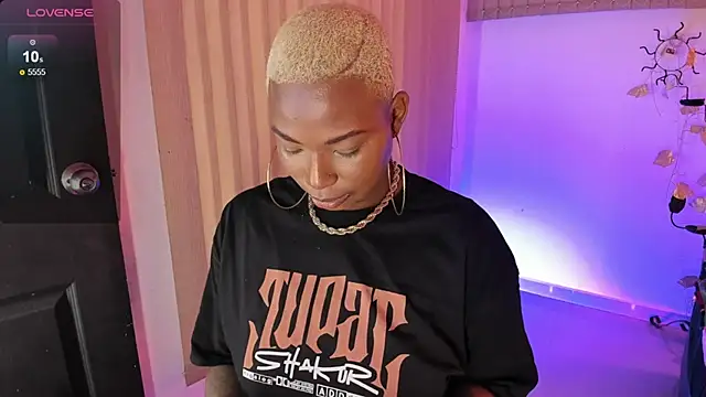 Snapshot of KenyaMystic chatting on February 3, 8:35 pm KenyaMystic online show from February 3, 8:35 pm