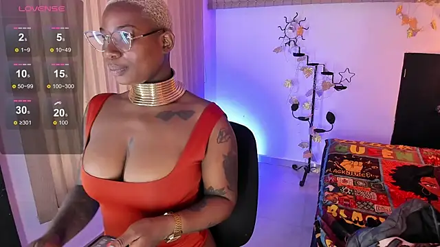 Snapshot of KenyaMystic chatting on February 6, 8:13 pm KenyaMystic online show from February 6, 8:13 pm