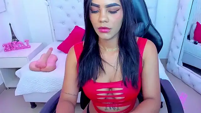 silvana  miller online show from February 15, 7:17 pm