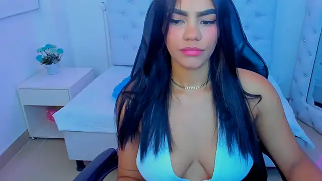 silvana  miller online show from March 22, 7:09 pm