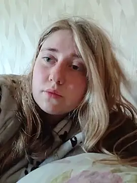 Snapshot of AnastasiaSky19 chatting on June 5, 7:03 am AnastasiaSky19 online show from June 5, 7:03 am