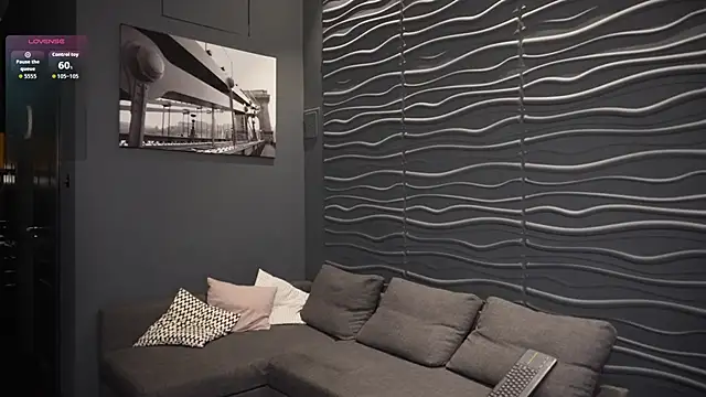 Snapshot of Nik_Sharp chatting on March 11, 6:03 pm Nik Sharp online show from March 11, 6:03 pm