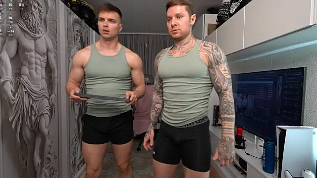 Snapshot of Nik_Sharp chatting on April 10, 7:57 am Nik Sharp online show from April 10, 7:57 am