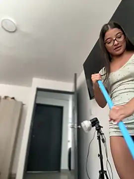 Arilw online show from December 2, 3:14 pm