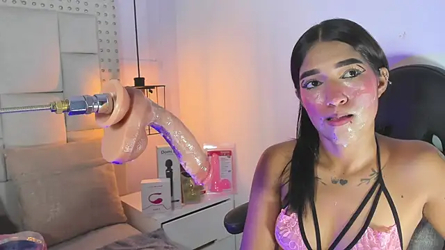 Snapshot of baby_naughty1_ chatting on December 20, 5:29 pm baby naughty1 online show from December 20, 5:29 pm