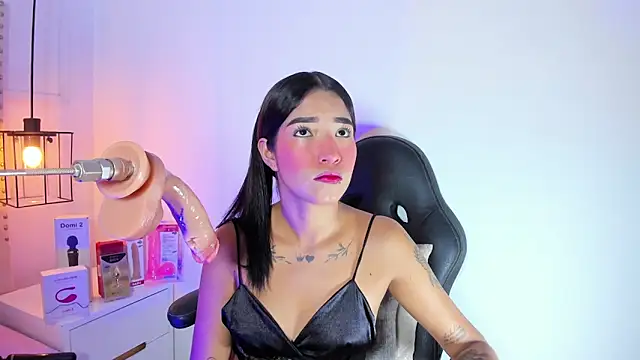 Snapshot of baby_naughty1_ chatting on December 22, 1:55 pm baby naughty1 online show from December 22, 1:55 pm