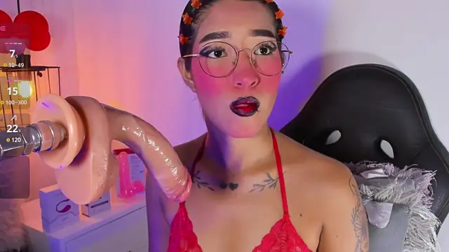 Snapshot of baby_naughty1_ chatting on February 26, 1:30 pm baby naughty1 online show from February 26, 1:30 pm