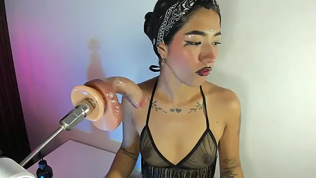 Snapshot of baby_naughty1_ chatting on September 18, 2:08 pm baby naughty1 online show from September 18, 2:08 pm