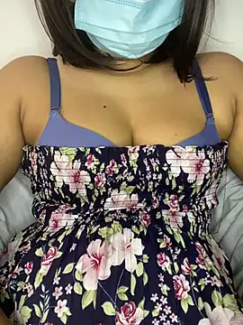 Shadow Girl007 online show from February 5, 5:20 am