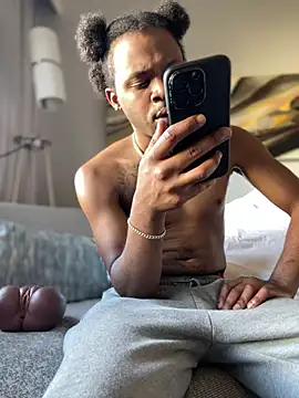 Snapshot of MobyDxck chatting on December 21, 8:10 pm MobyDxck online show from December 21, 8:10 pm