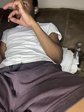 Snapshot of MobyDxck chatting on March 3, 12:48 am MobyDxck online show from March 3, 12:48 am