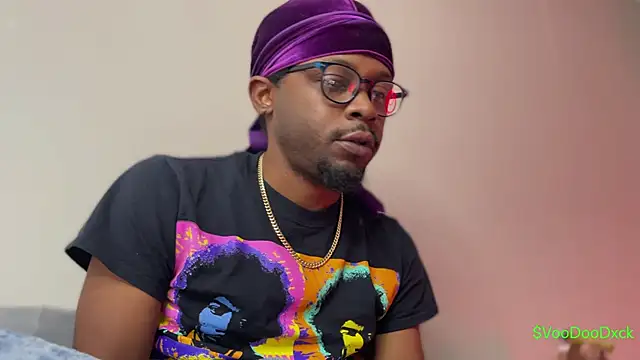 Snapshot of MobyDxck chatting on December 15, 7:29 pm MobyDxck online show from December 15, 7:29 pm