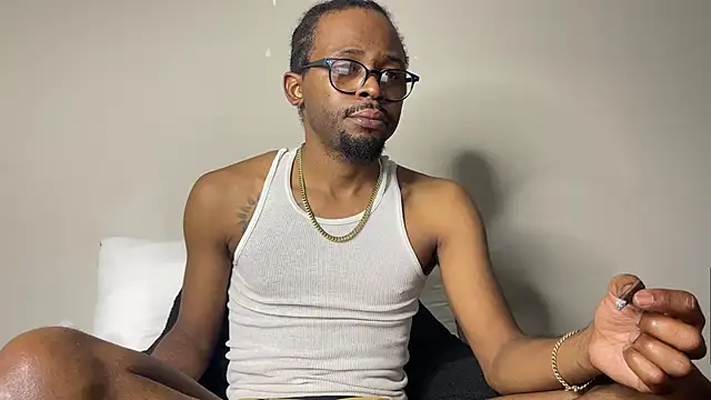 Snapshot of MobyDxck chatting on January 19, 12:20 pm MobyDxck online show from January 19, 12:20 pm