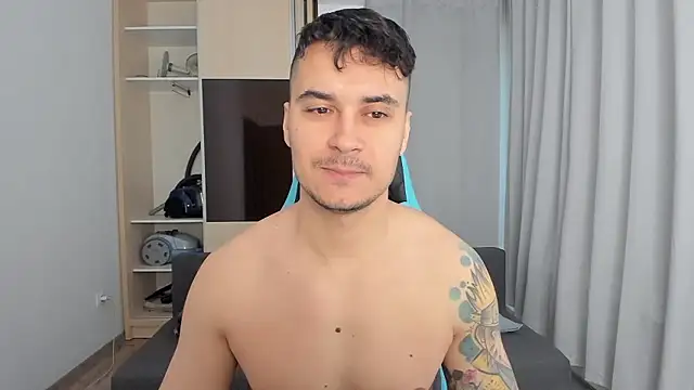 Snapshot of MatMalonne chatting on January 11, 6:40 am MatMalonne online show from January 11, 6:40 am