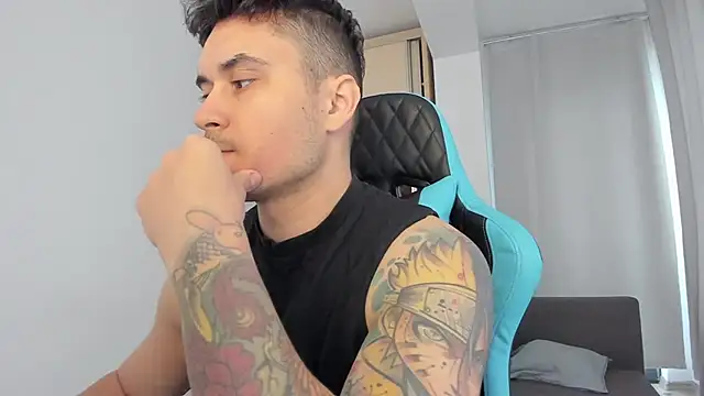 Snapshot of MatMalonne chatting on January 18, 8:07 am MatMalonne online show from January 18, 8:07 am