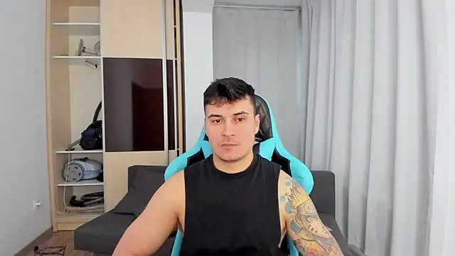 Snapshot of MatMalonne chatting on February 2, 2:27 pm MatMalonne online show from February 2, 2:27 pm